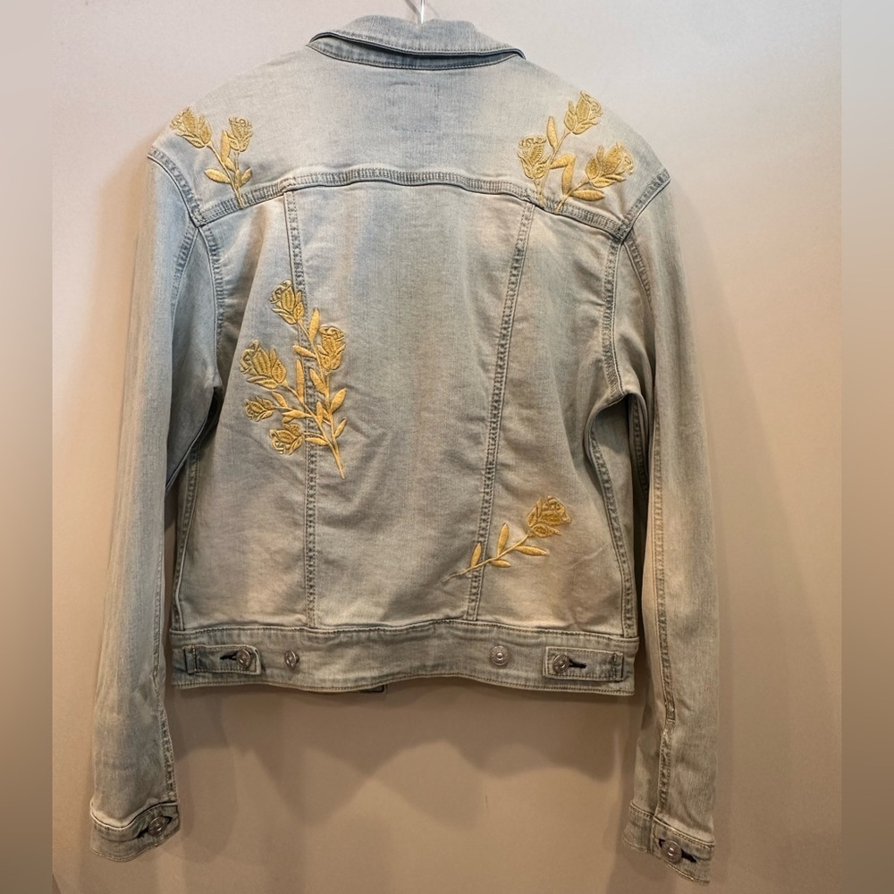LuLaRoe Light Blue Denim Jacket Yellow Floral Embroidery Layer Staple Sz S - Picture 3 of 11